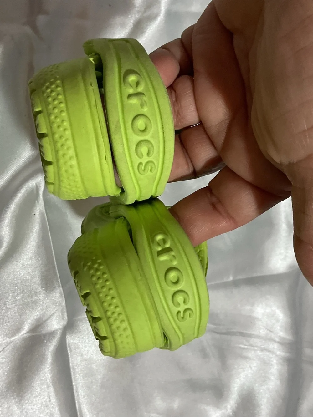 Crocs Kids Classic Clog in Neon Green